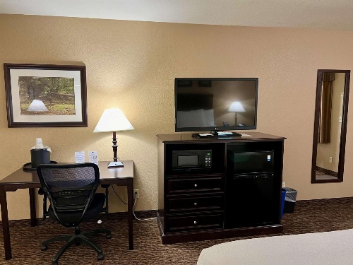 Best Western Country Inn Fortuna image 1